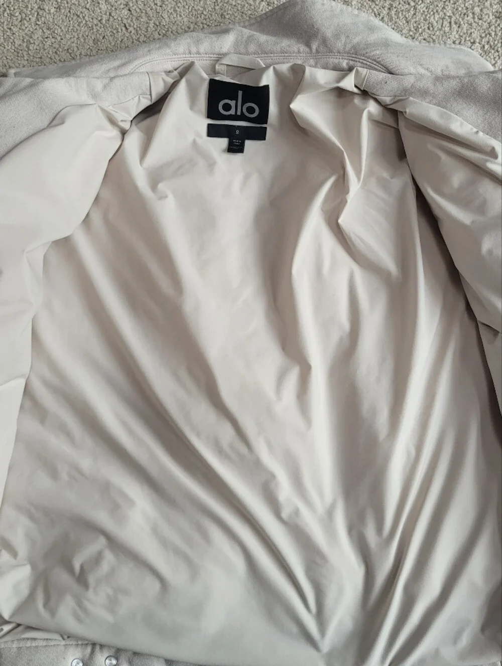 ALO Yoga Cream Neutral Jacket Relaxed Fit Athleisure Unisex Style Size S